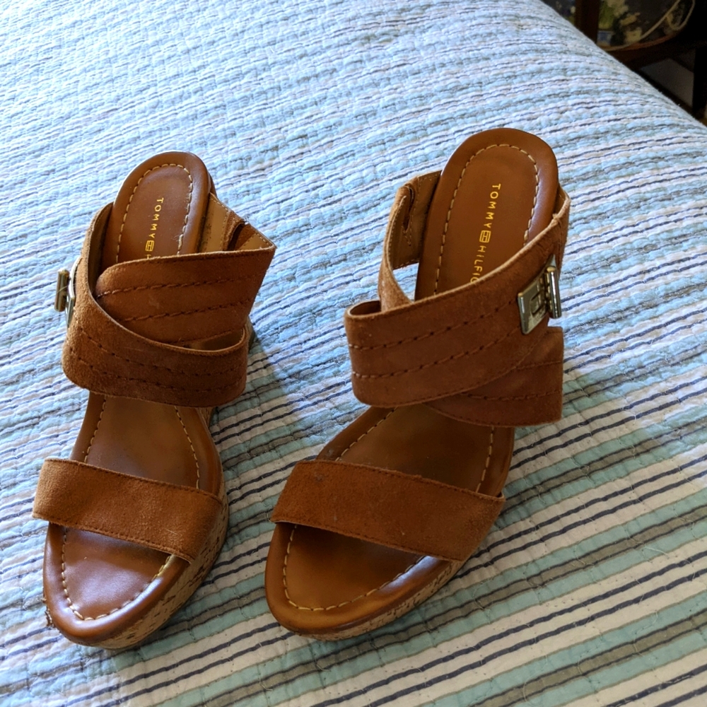 Wedge sandals